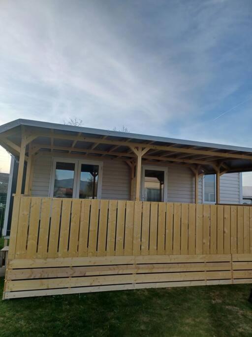 Chalets Mercure Am Wallersee Zum Vermieten Helming Exterior photo